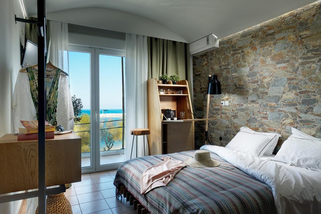 Hotel Menel The Tree House- Adults Only 利迈纳里亚 外观 照片